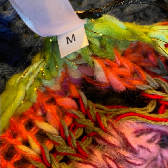 "Rat&Boa" Knitted Textured Distressed Cozy Sweater - Picture 10 of 12